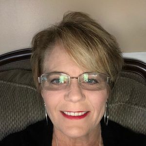 Meet your Posher, Suzzette